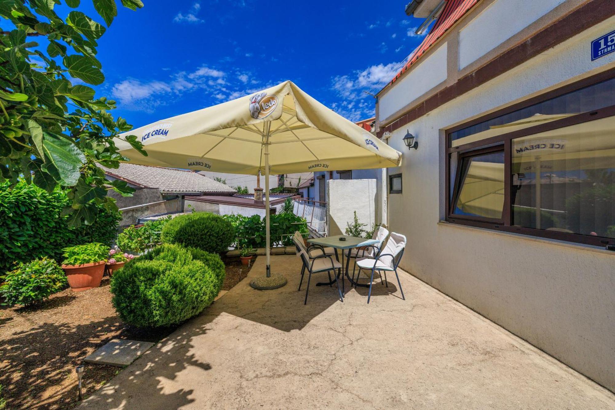 Apartments Klara سينج المظهر الخارجي الصورة